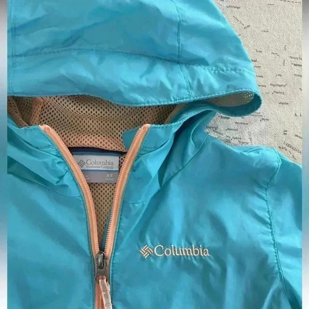Columbia Hooded Windbreaker XS
Size 4 Mesh Lined - Picture 2 of 5